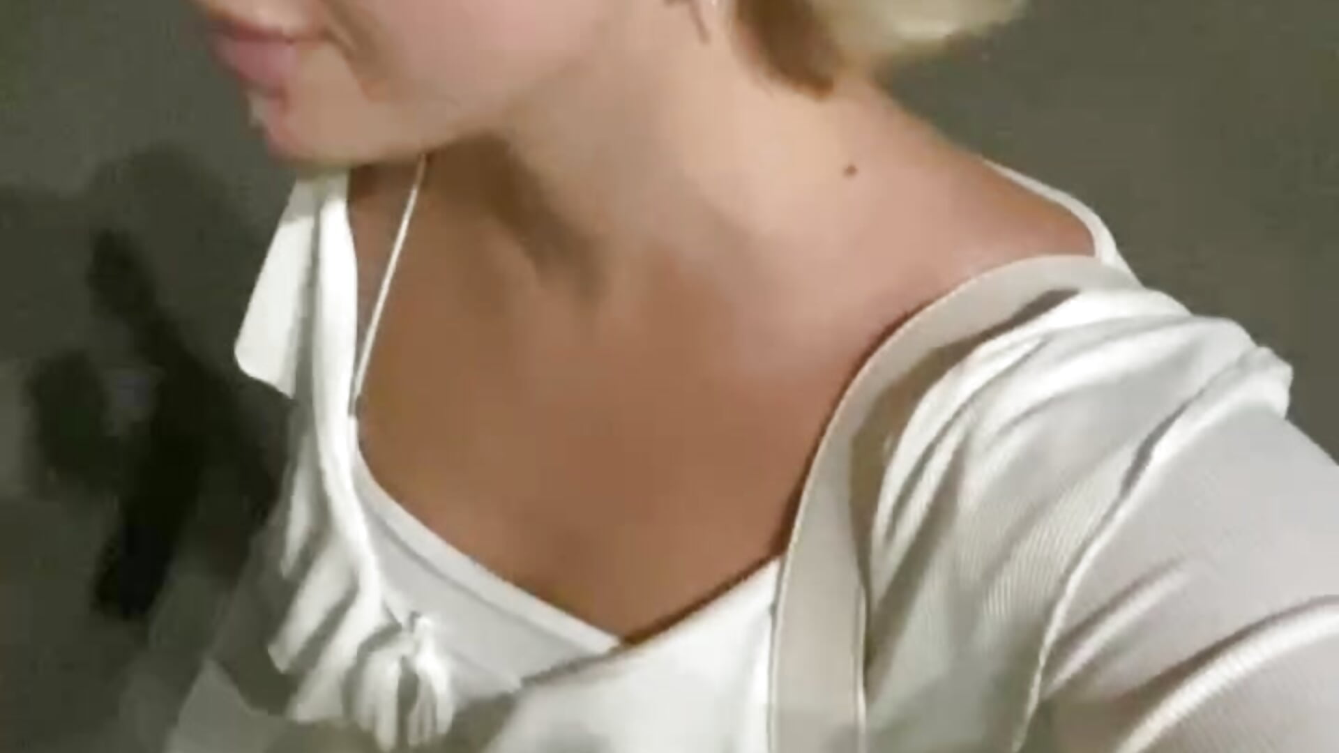 lets walk toughener? - video by goldensweetgirl cam model