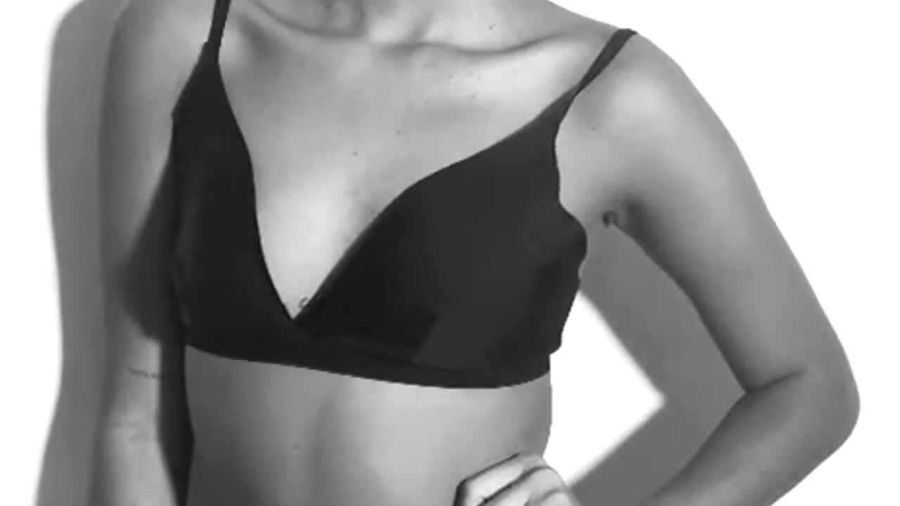 sexy - video by Ebony_foxxx cam model