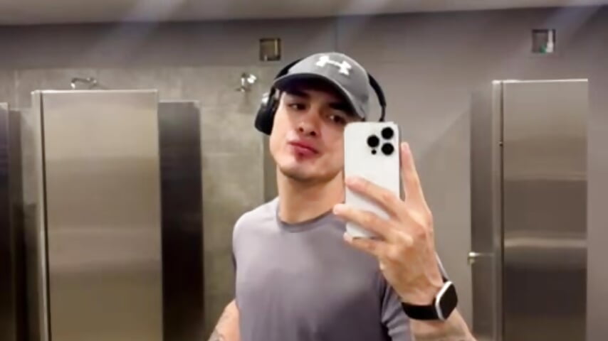 ME - video by Big_valentinhunk7 cam model