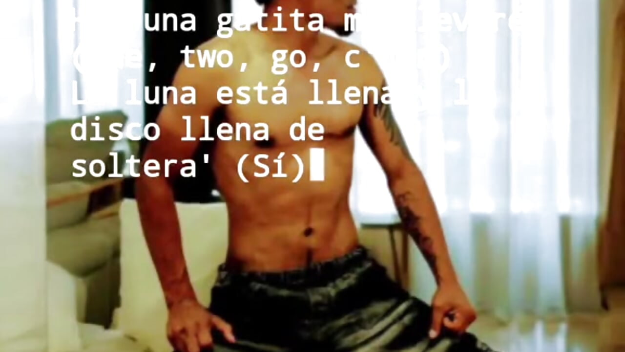 La luna está llena - Vídeo de adambrosk_08, modelo de vídeos