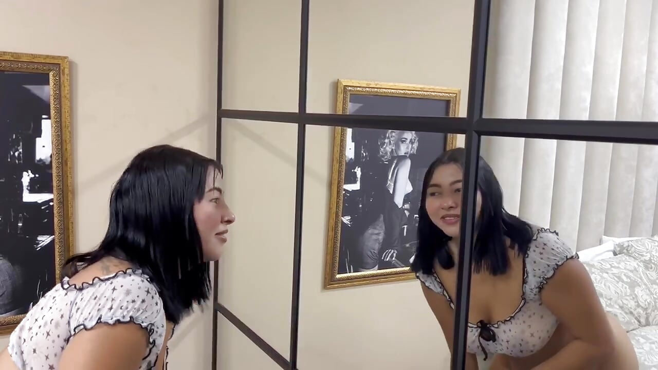 It's a pleasure to be here 💋 - video by Laila-Stone cam model