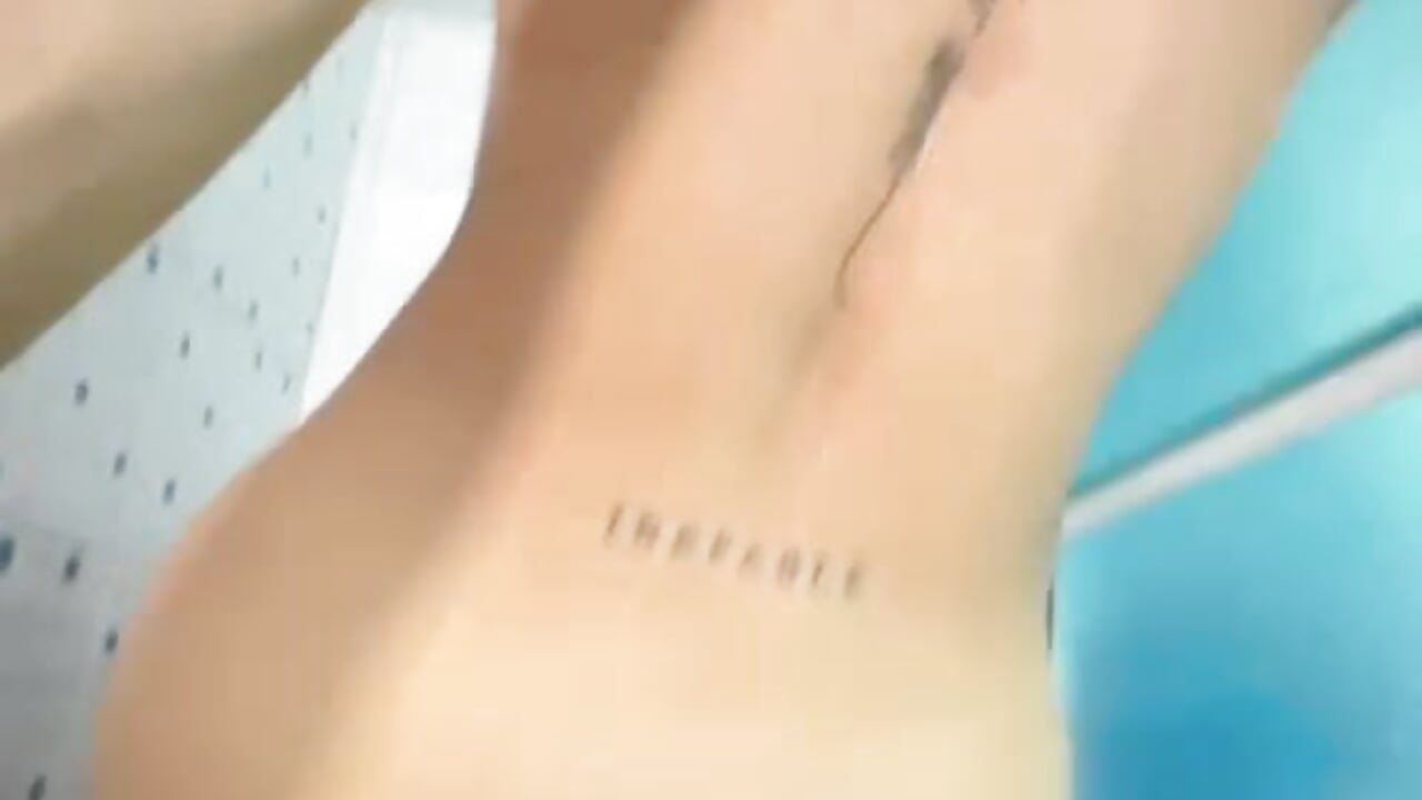 He fucks me so good, secretly, when my parents aren't looking. - video by GlezzXNasty cam model