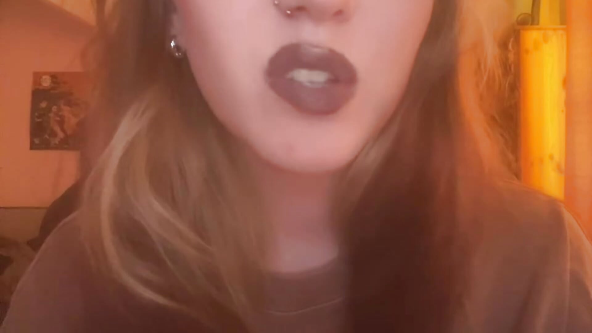 I make faces at the camera - video by Lilmila cam model