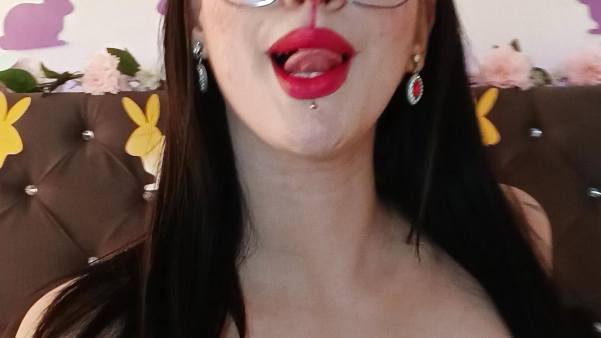 LET'S CELEBRATE EASTER!🐰🥕✨ - วิดีโอโดย RoseNyx โมเดลแคม