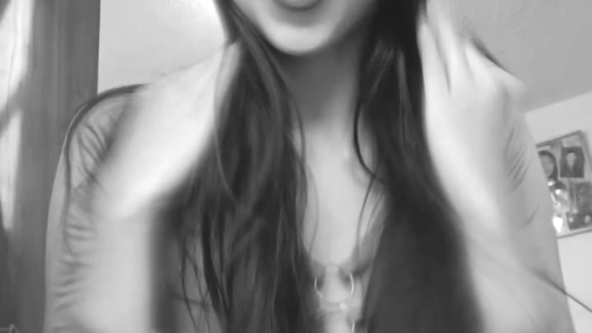 Besitos 💋 – video modela na kameri dulcemiha