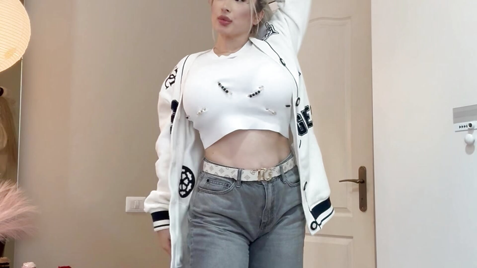 IMG_6259 - відео від вебкаммоделі LucyBridgette