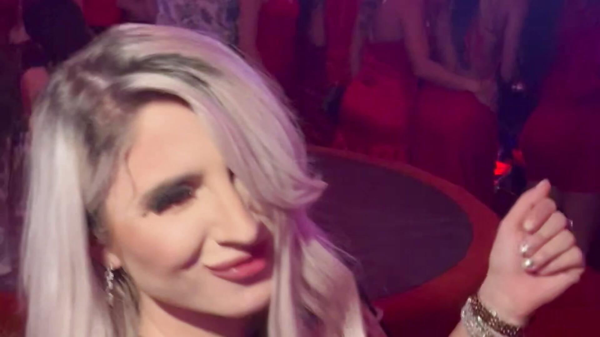 IMG_2782 - відео від вебкаммоделі LucyBridgette