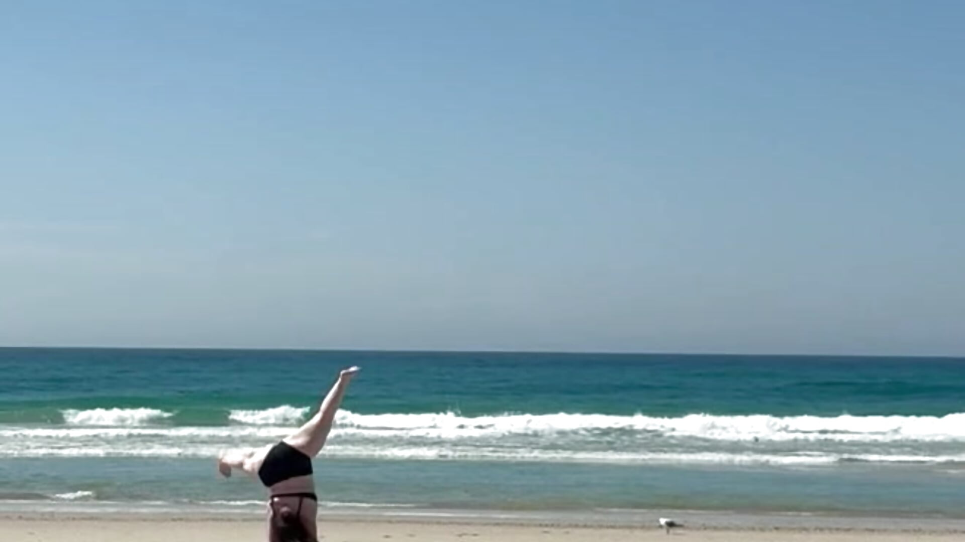Beach cartwheel to splits - Video von carinabro10 Cam-Model