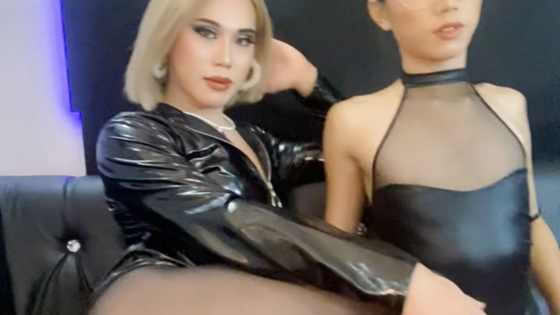 Vídeo em tendência de modelo na câmara Angel_off_Hell 2066