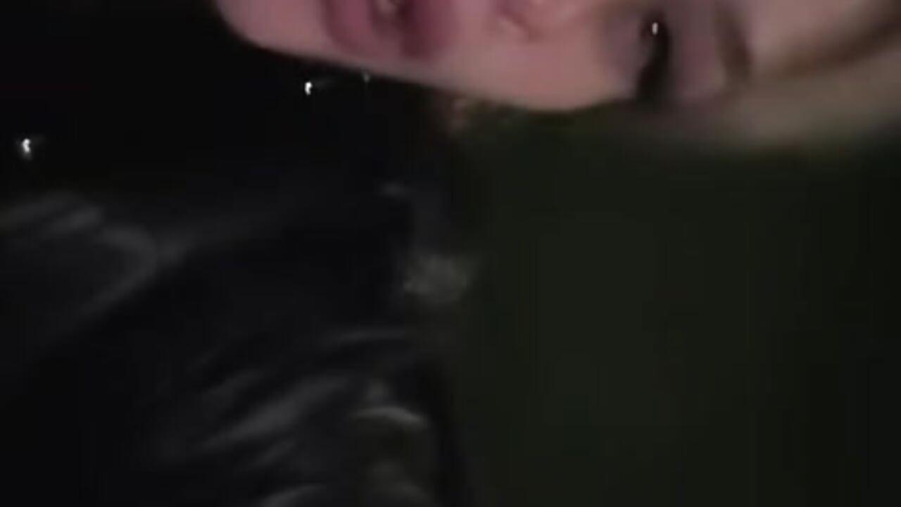 My Little Forever－カメラキャストのMichaelaStruckhoffの動画