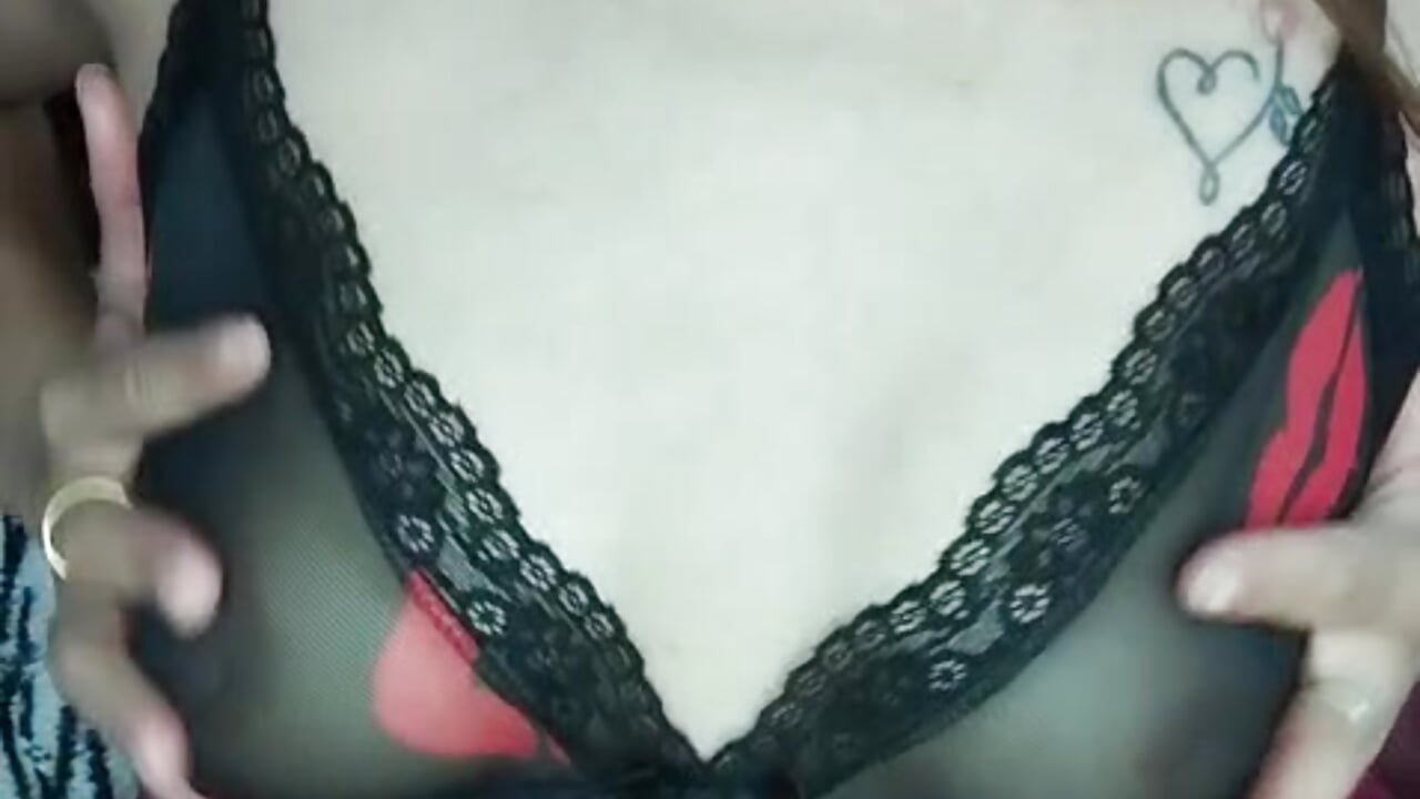Sexy? 😈 - video di Nare-25 modella di cam