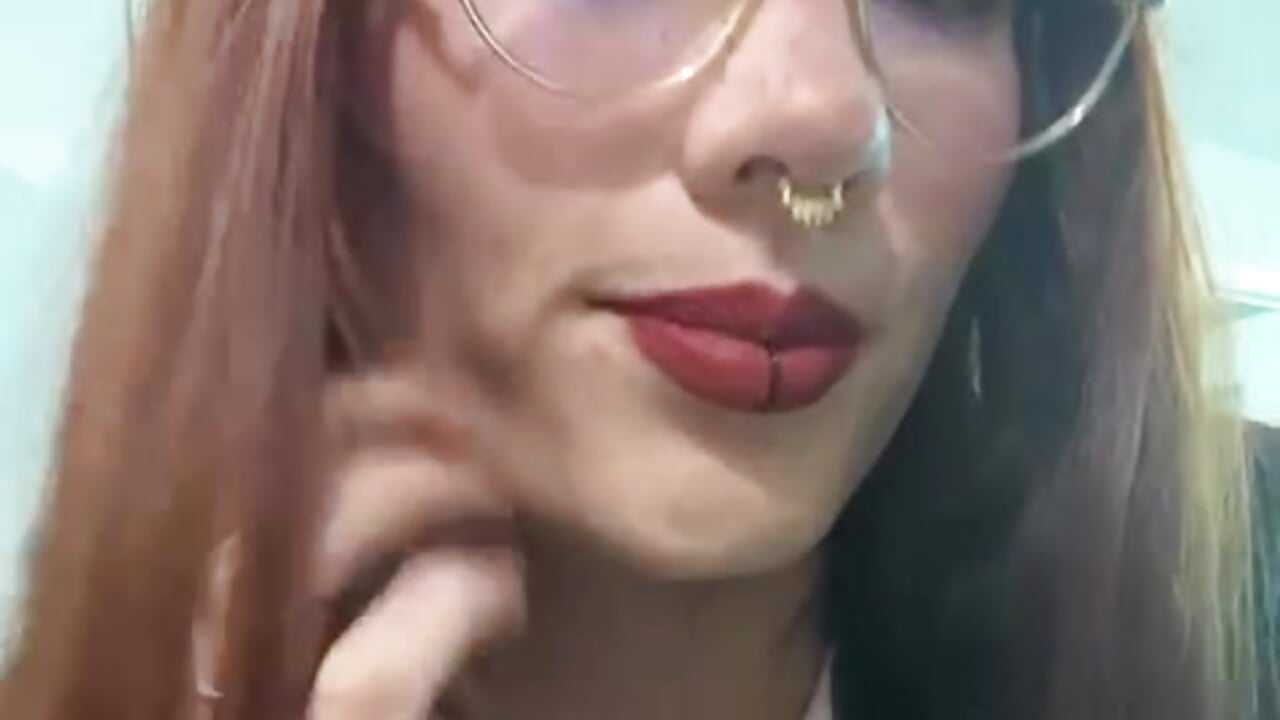 Me 💜 - video by Lilith_tayylor cam model