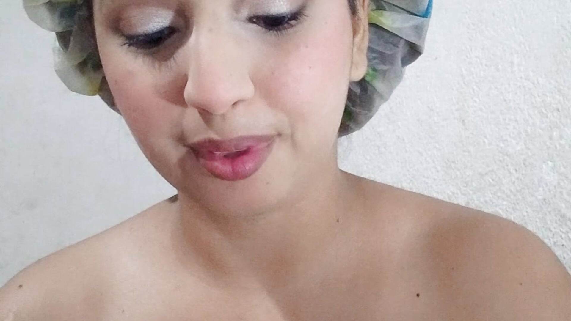 something more intimate - วิดีโอโดย Linda_Dadhe โมเดลแคม