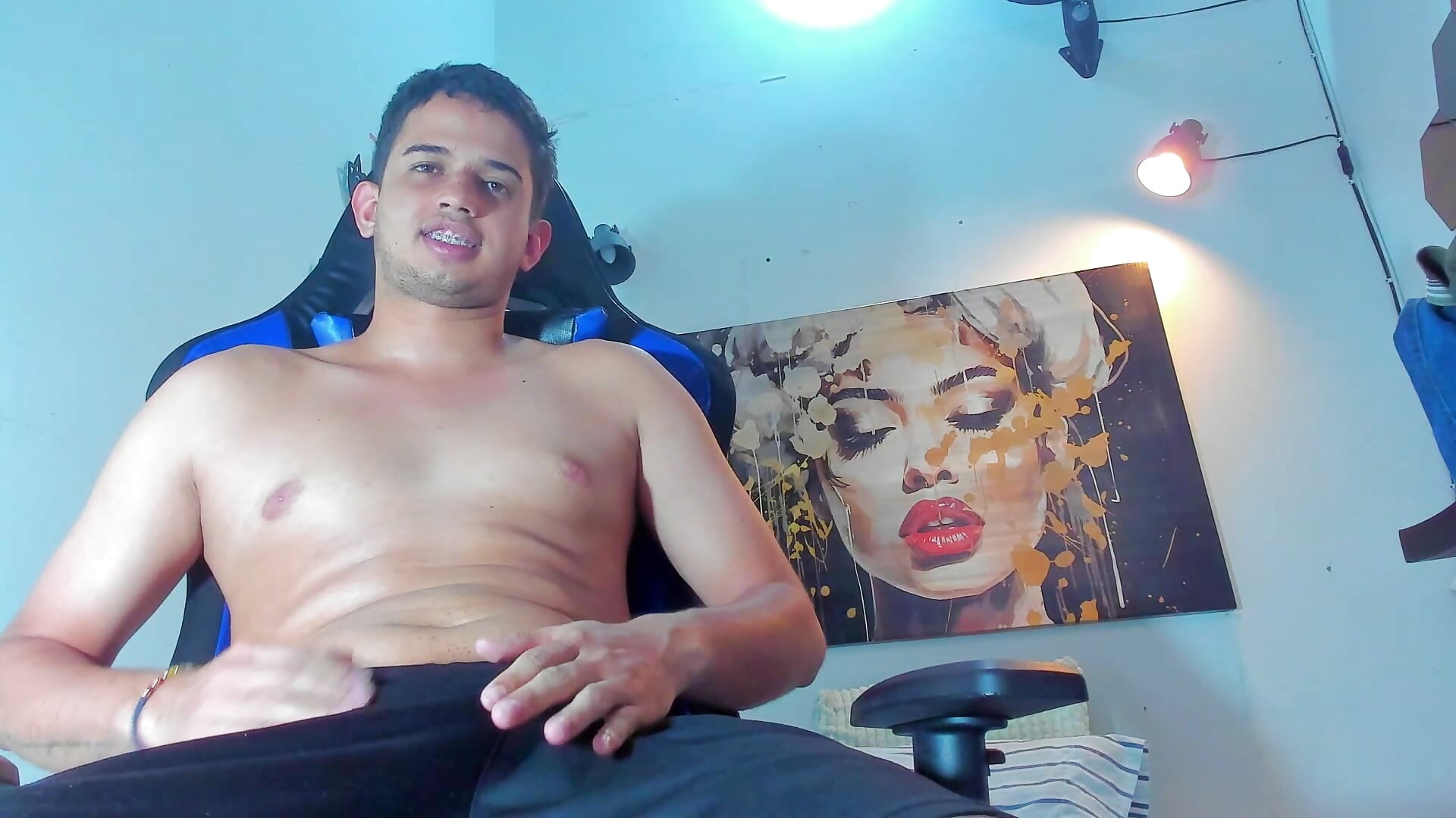 DO YOU WANT ME NAKED? - angelvergon22 캠 모델의 동영상