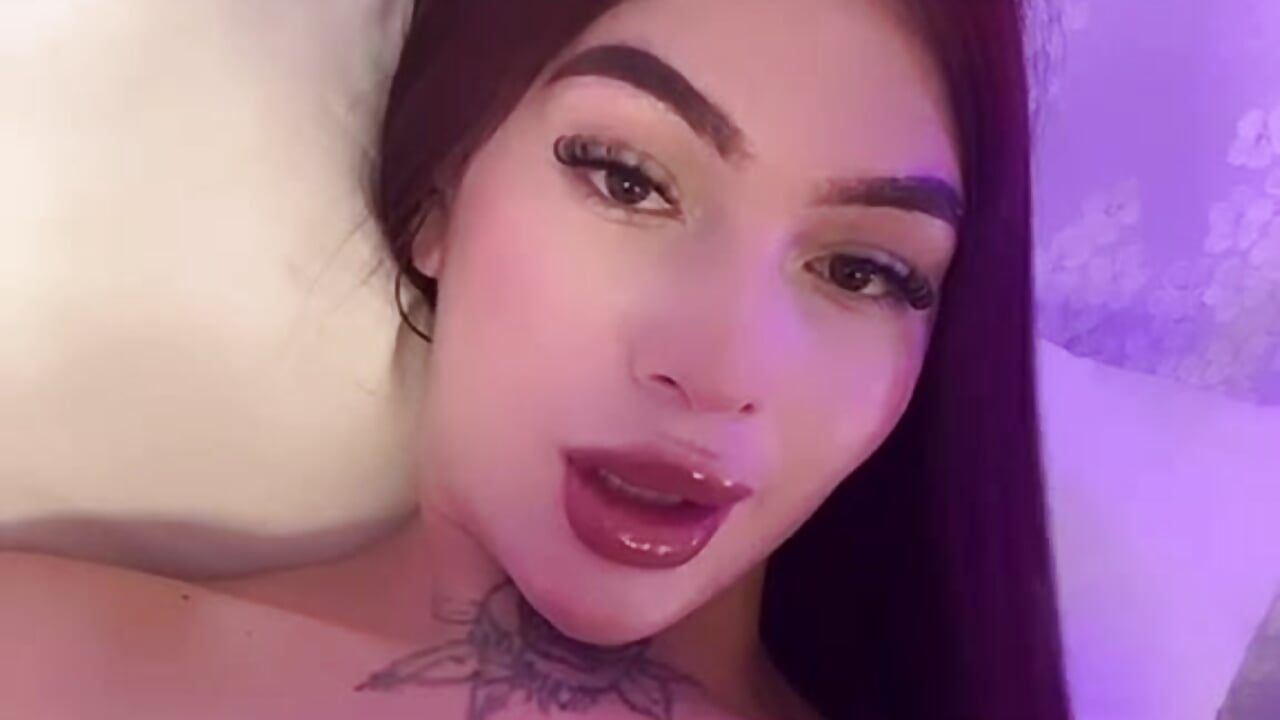 Your perfect sweet dreams girl ♥ - video by lizz_lunna cam model