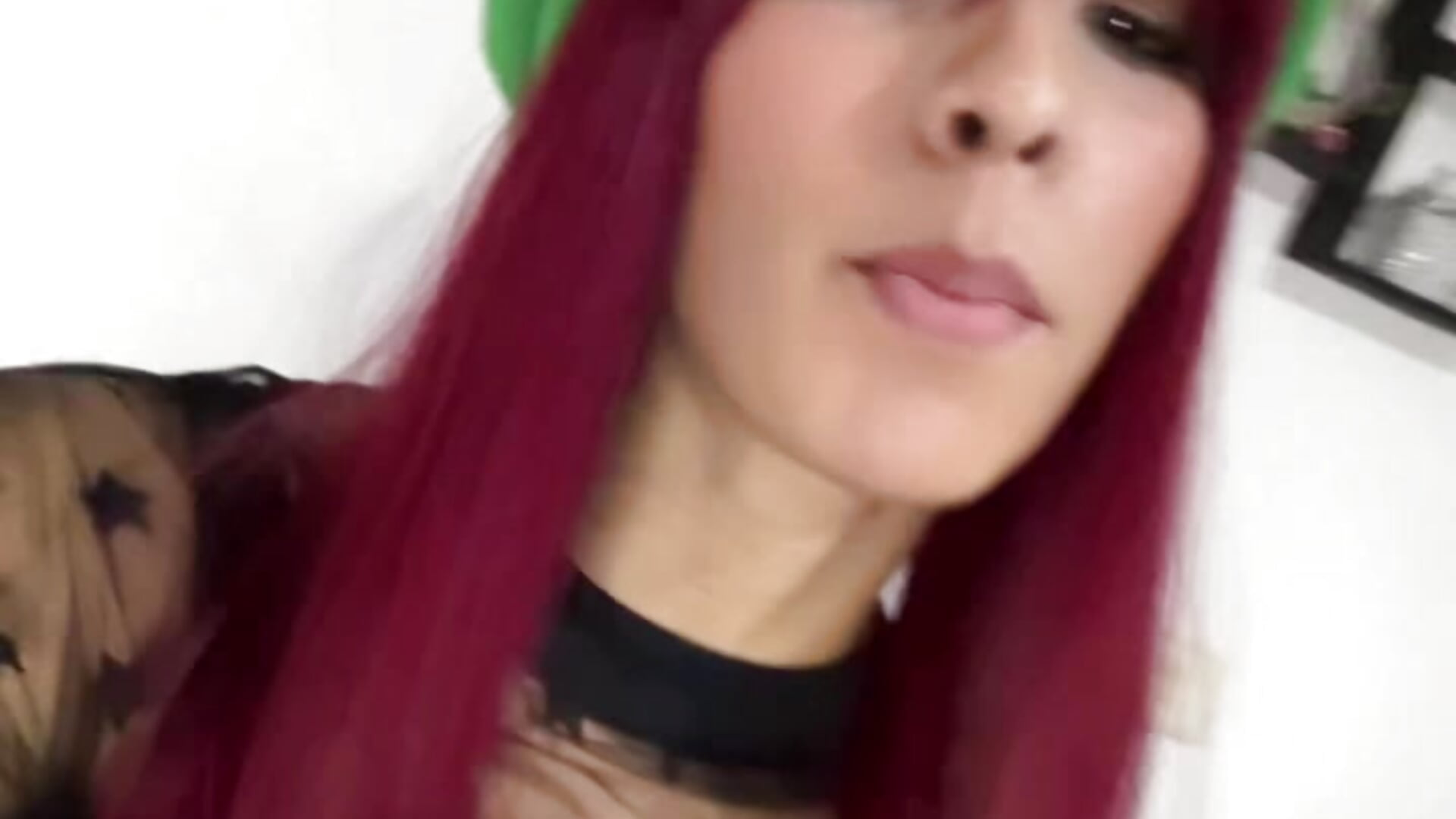 b1010b0852524798bc72546beff82173 - video by simpson_alice cam model