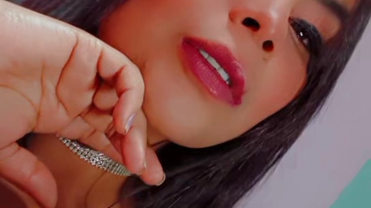 1000056518 - video by penelope_yogi cam model