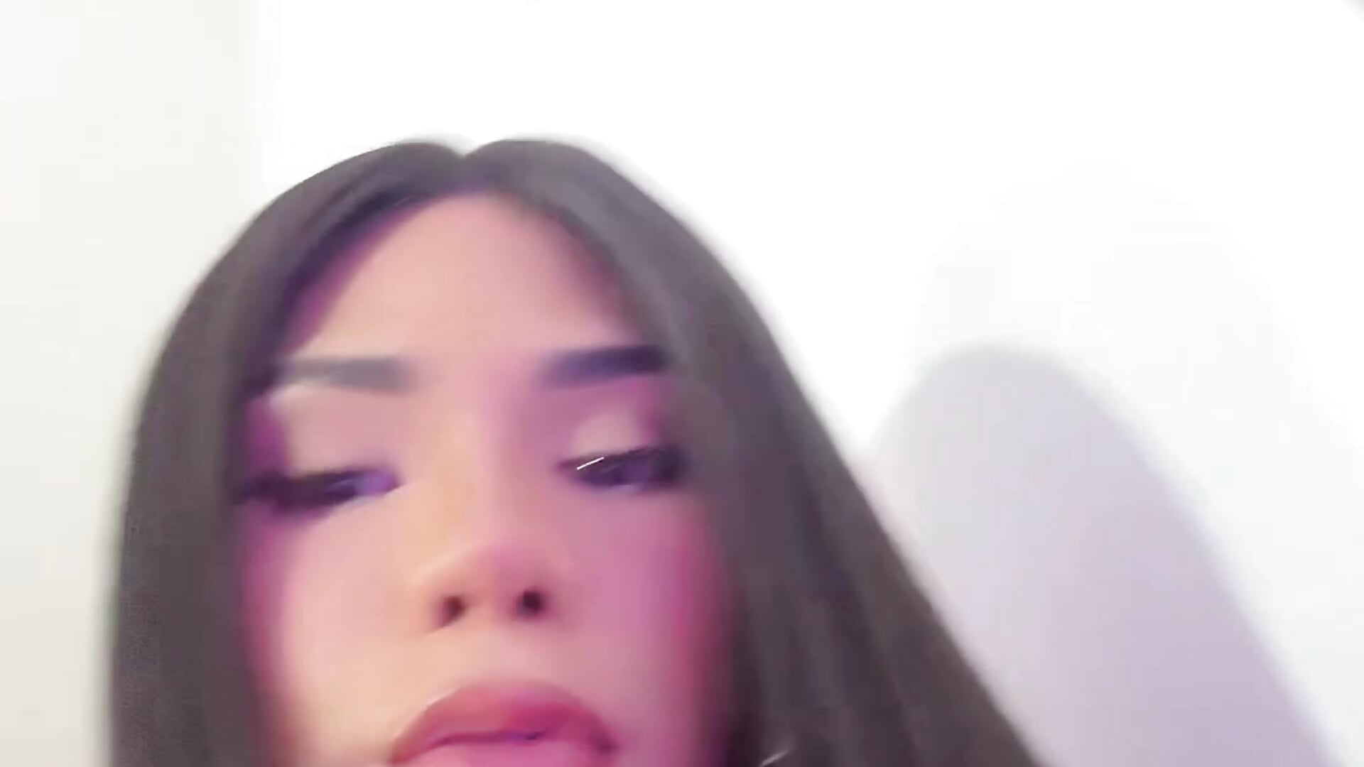 Cute face 🫣－カメラキャストのAngelasantini0の動画