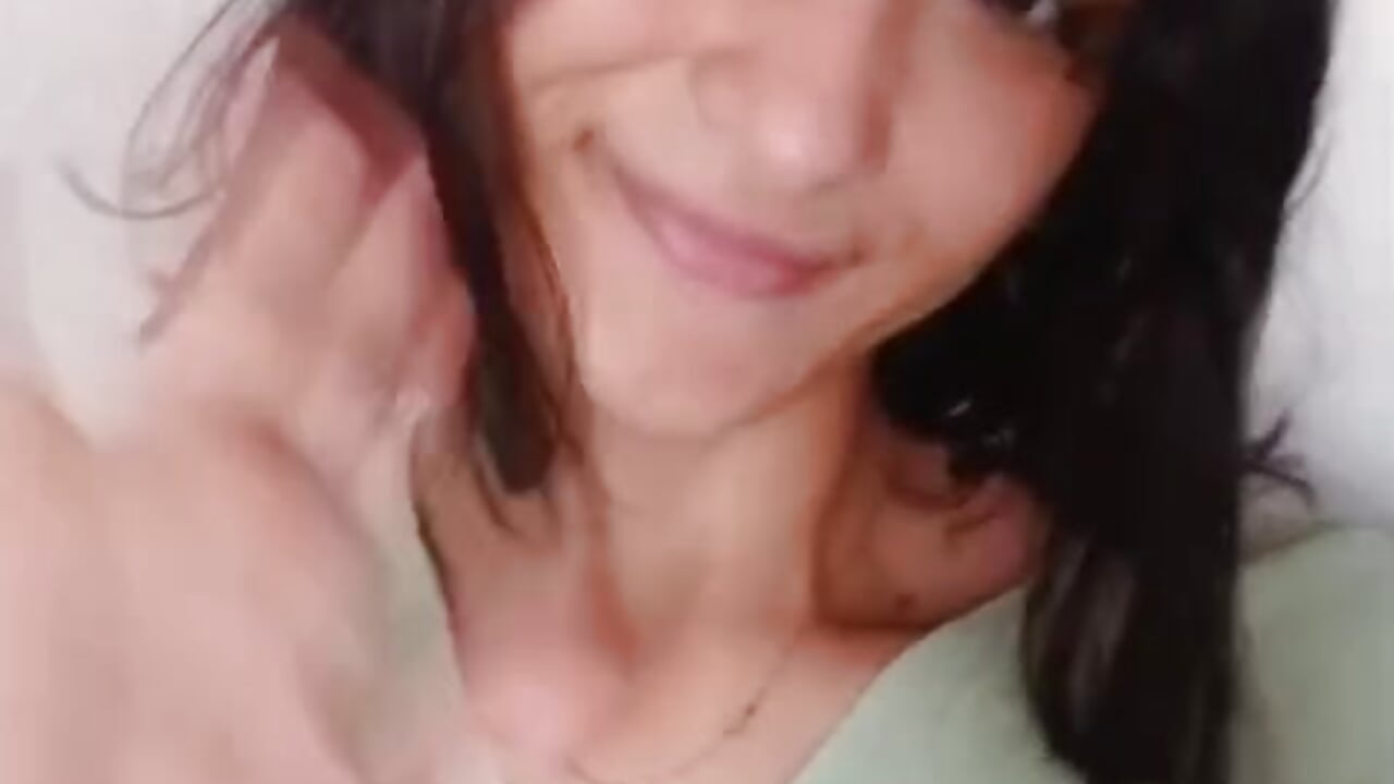 It's me - video van AminaLeverentz cam-model