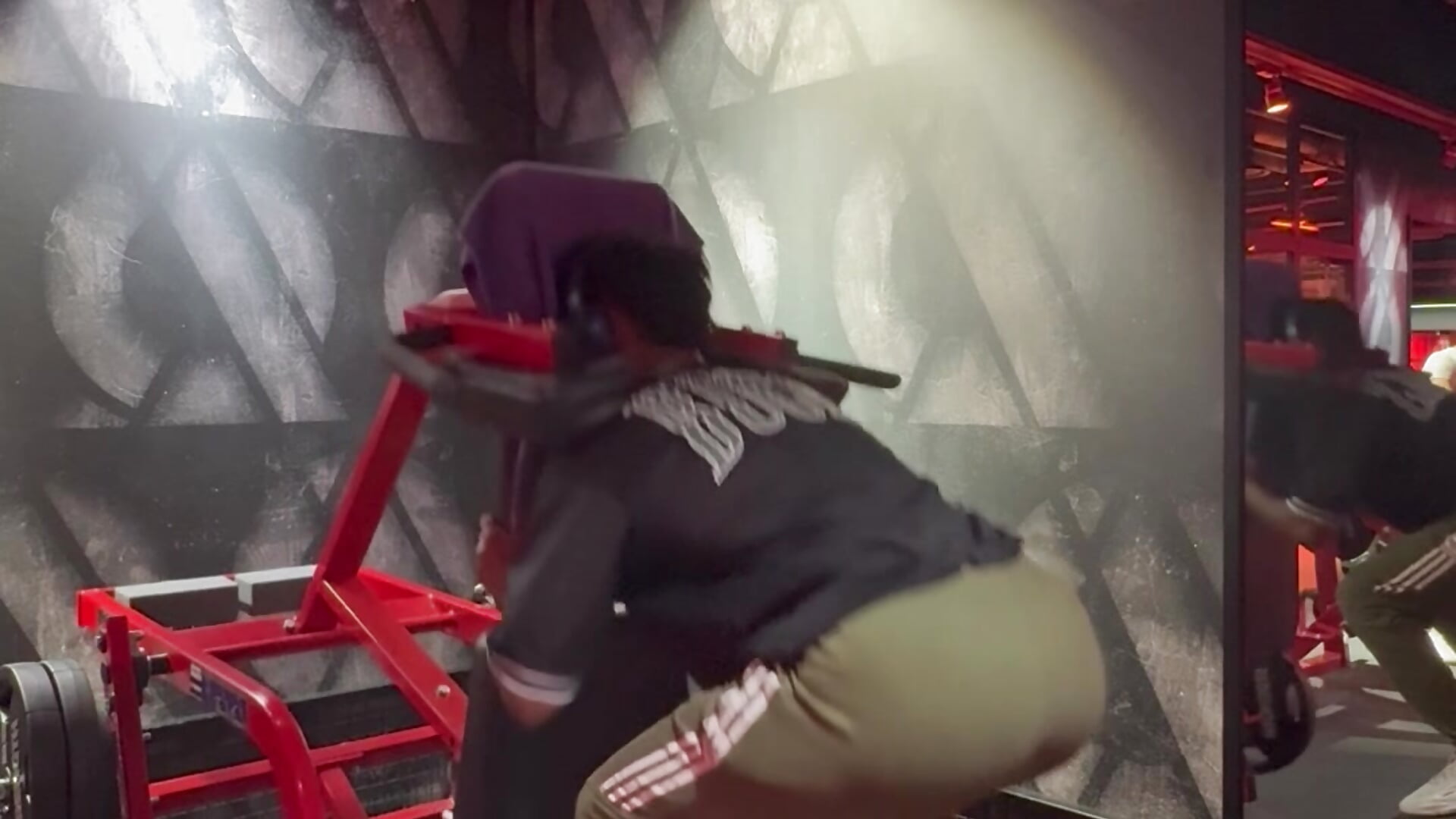 Entraînement - Axel_black10 adlı kamera modelinin videosu