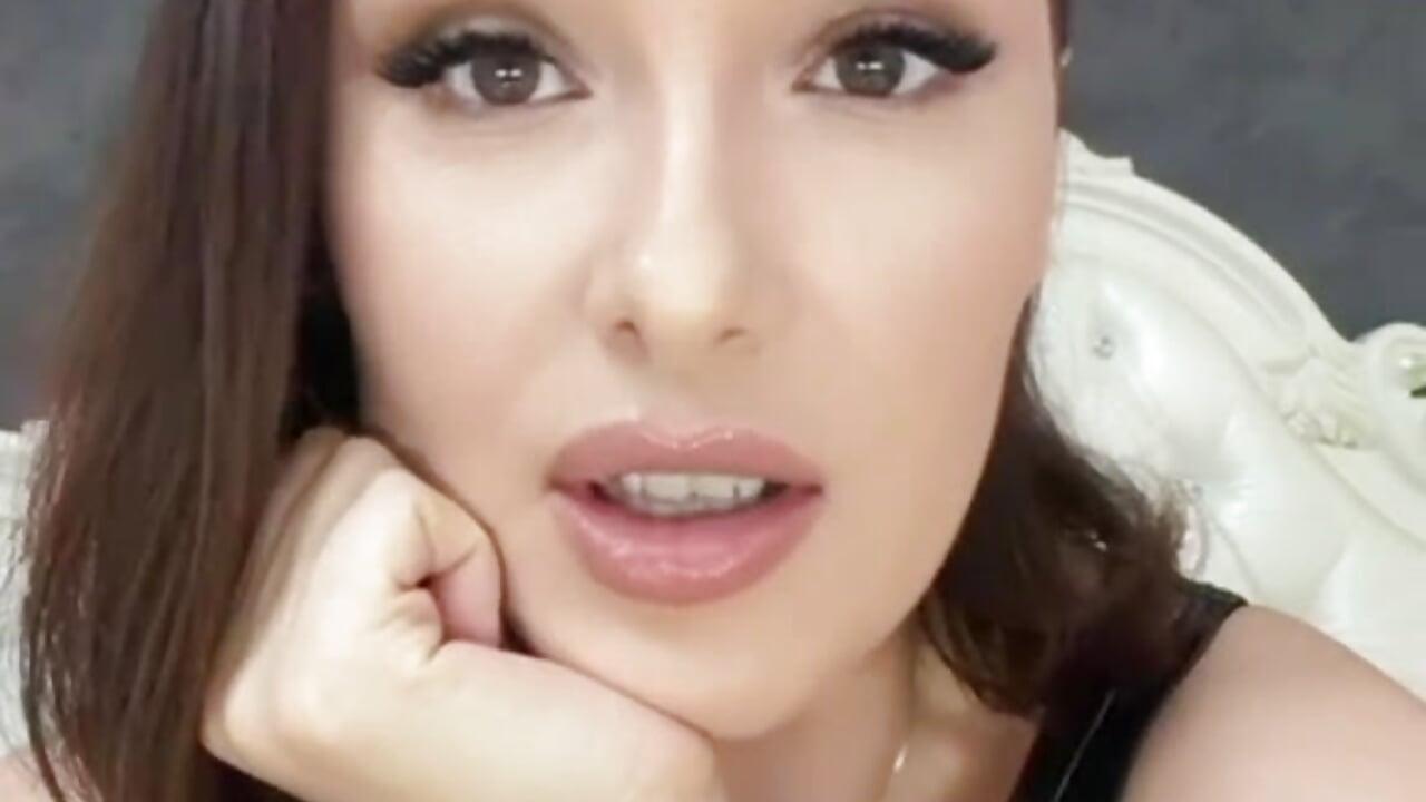 Hello :) - video HardCrystal kameramallilta