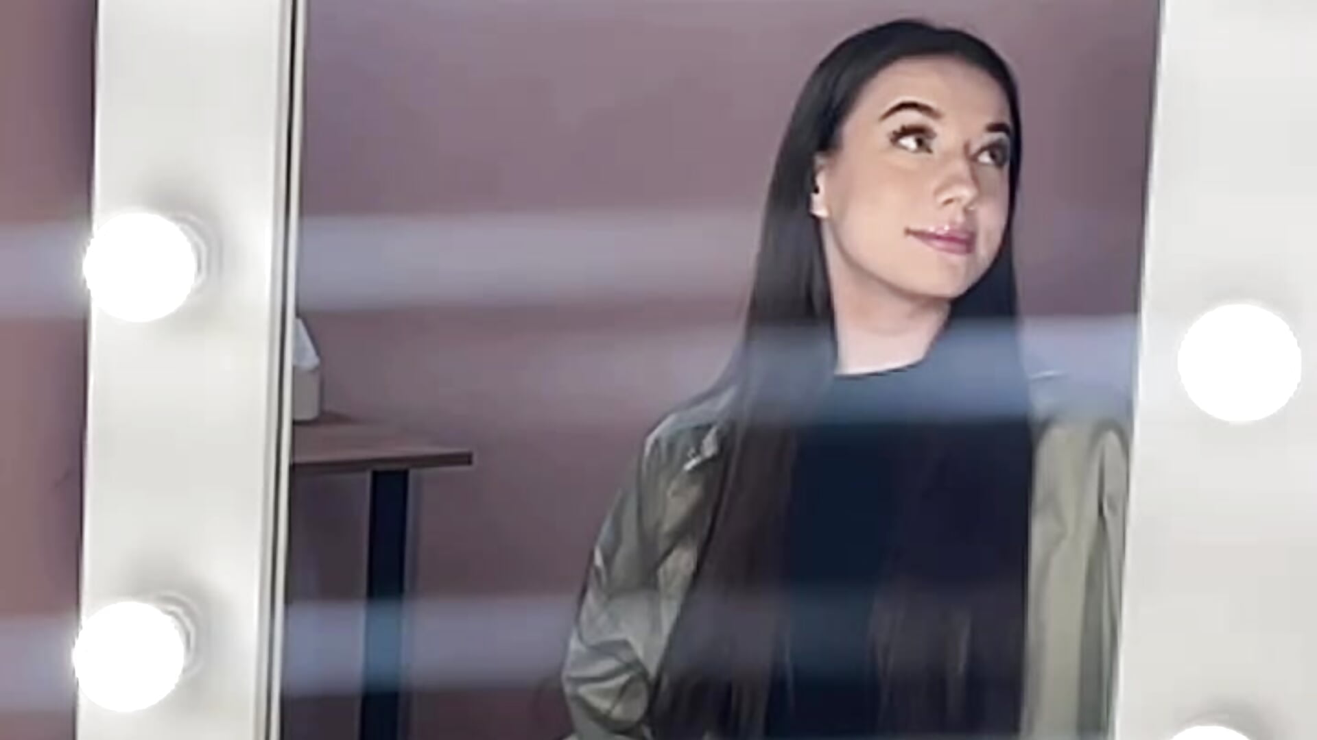 💝 - video by YingKemps cam model