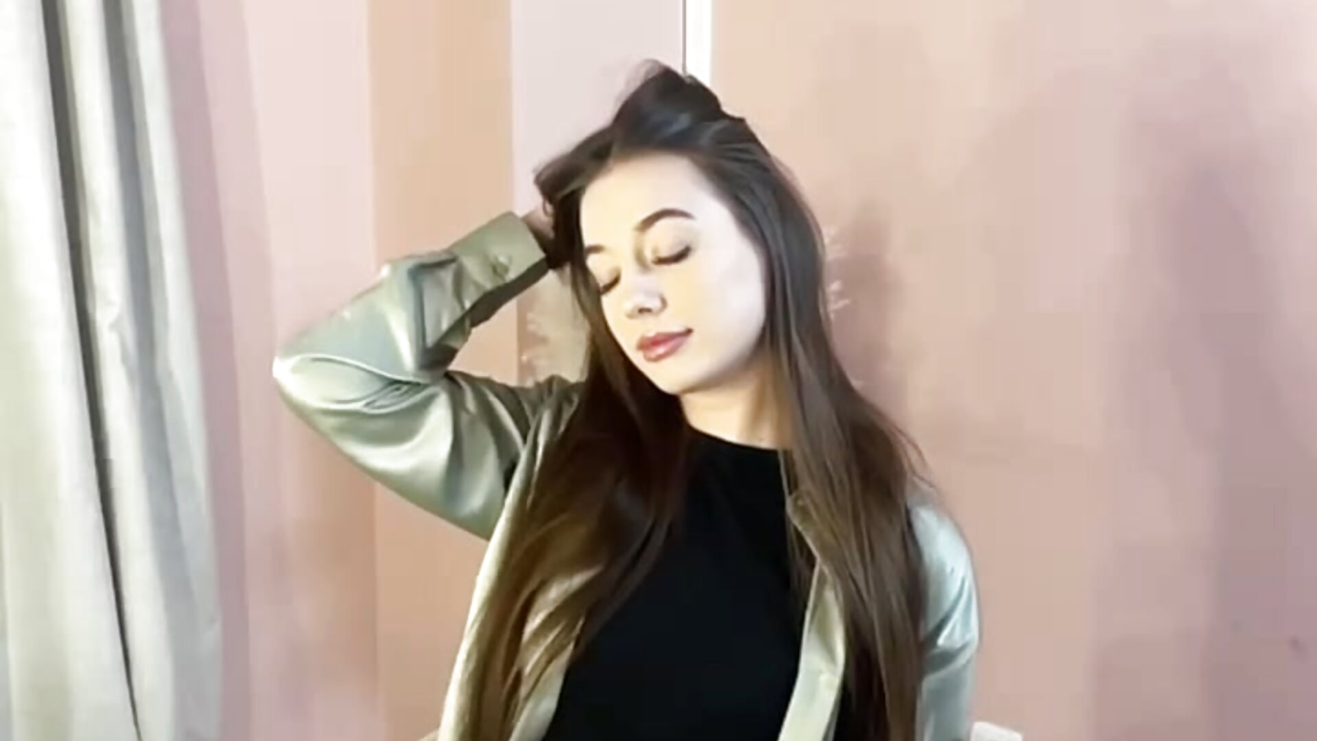 💕 - video by YingKemps cam model