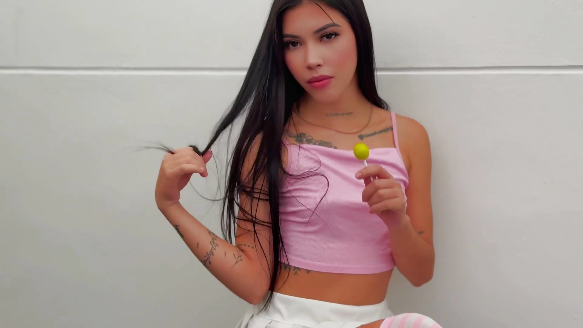 Sexy girl - video by LatinaDollXXX cam model