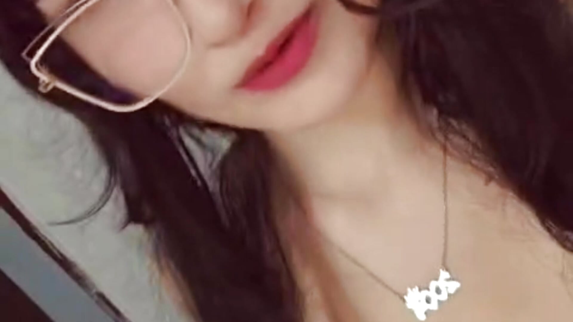 Hi - video by SalomeSaez cam model