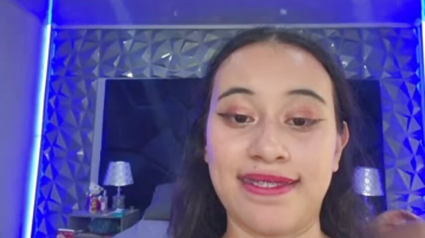 EMY SUCKS YOUR COCK - Vídeo de l0lita_emi, modelo de vídeos