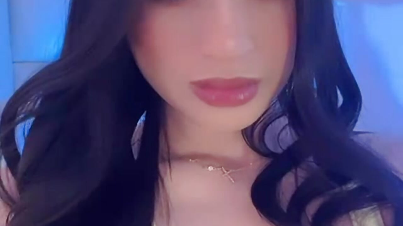 Yellow!💛✨ - camile_carter主播的视频