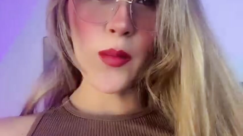 me sigues  💖 – video af azahaara__ cam-model