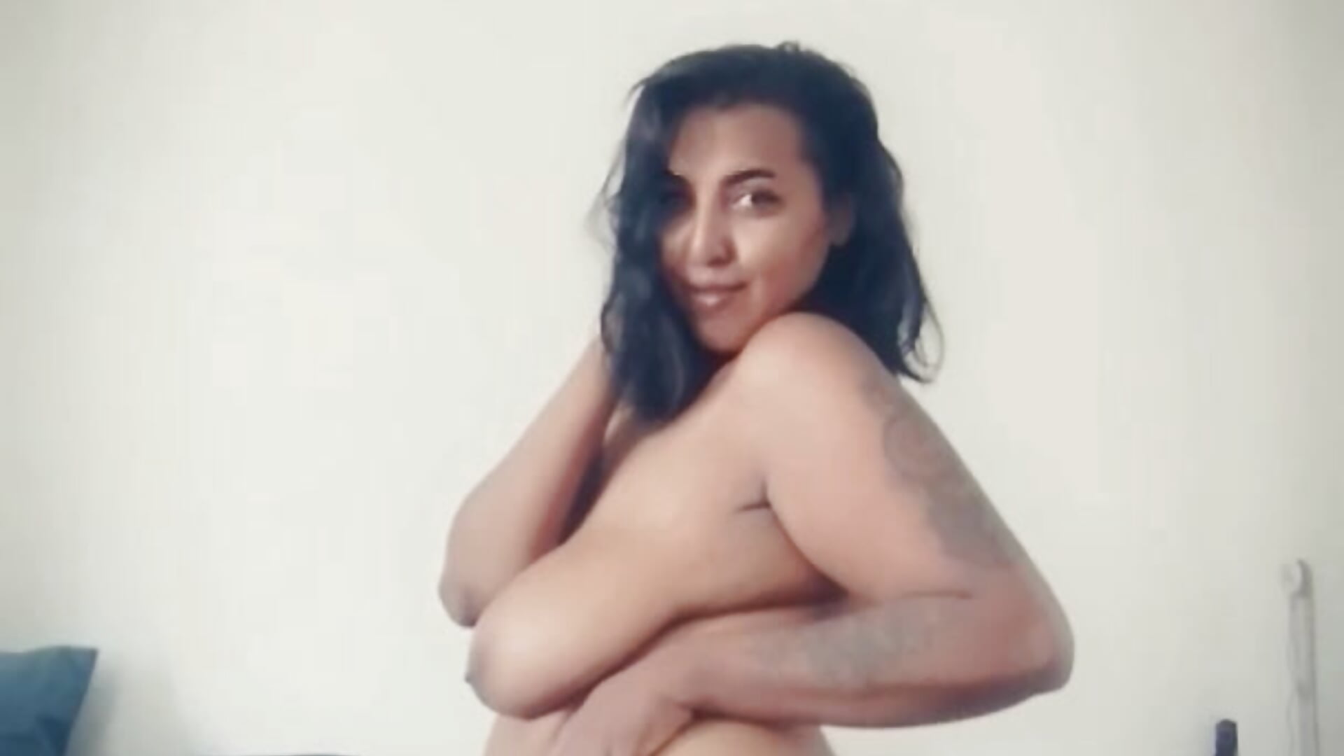 BUNNY GIRL DANCING - vídeo de la modelo de cam Indianplaybunnyxx