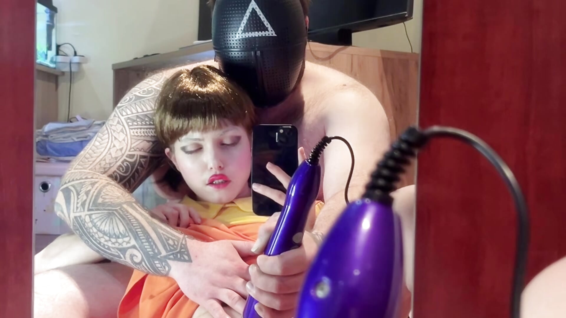 Mirror things full vid – video modela na kameri MochiNy4n