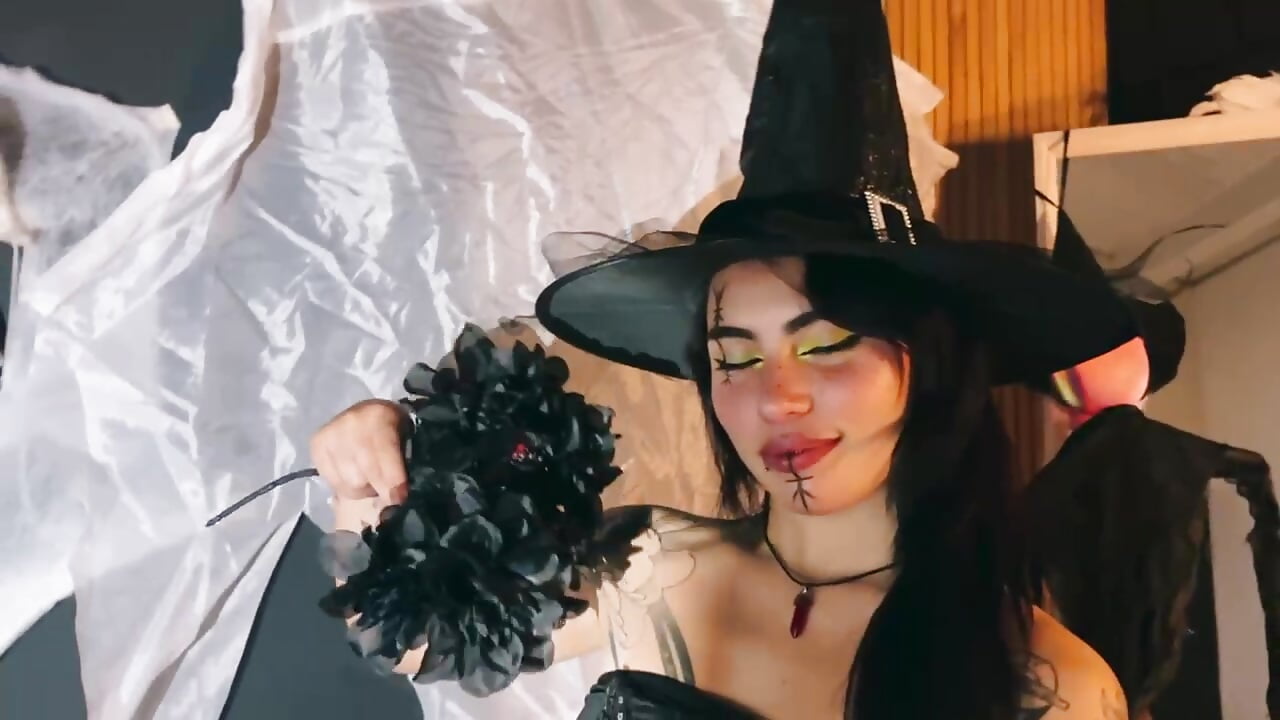halloween－カメラキャストのRaven_Blue_の動画