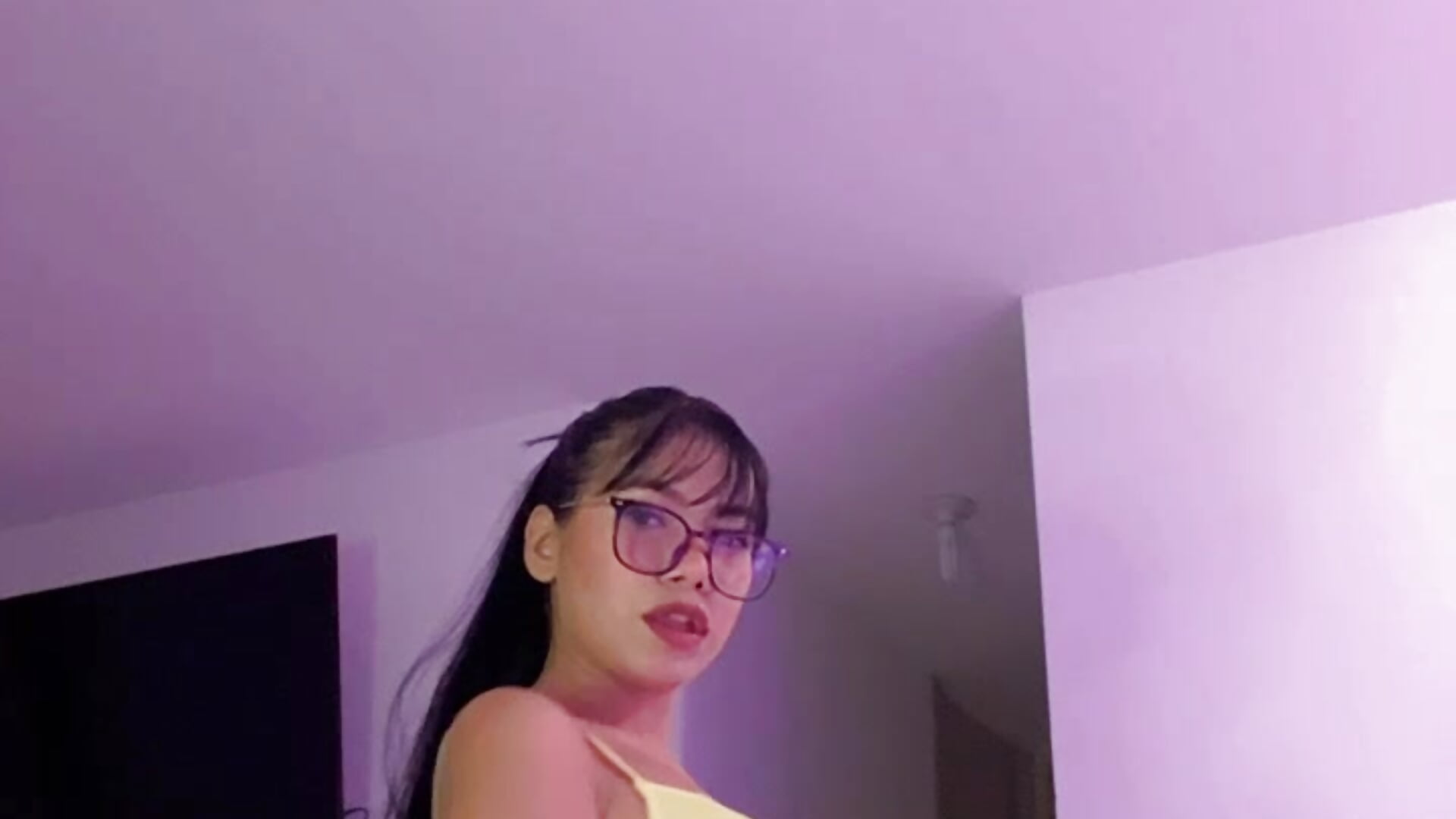Sexy dance for your – video modela na kameri Little_Lexyy