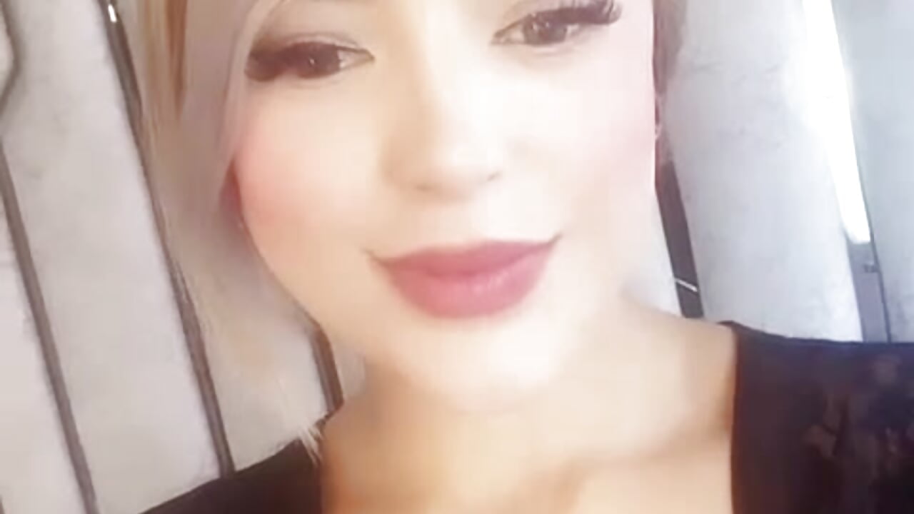 hey baby - video di SilvyLaiton modella di cam