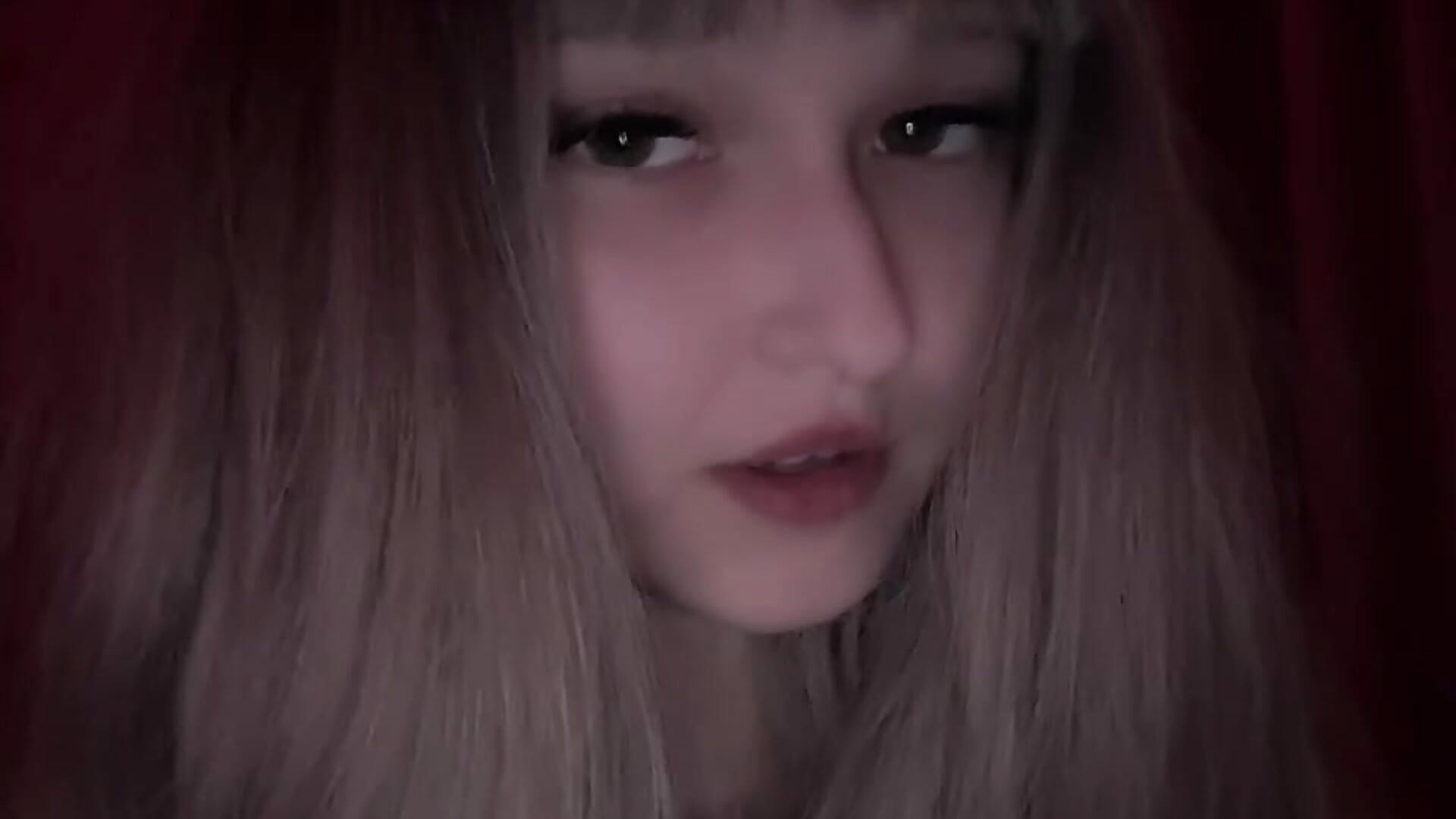 v2 - video oleh model kamera dollylight