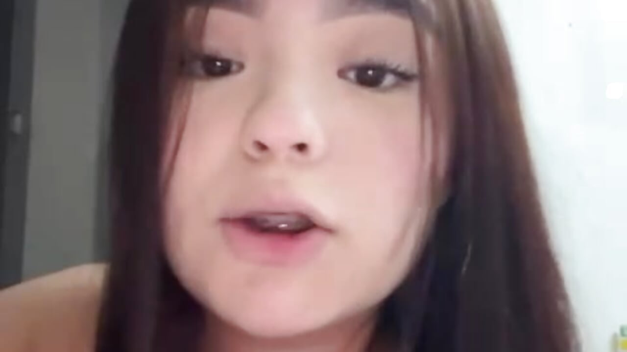 Me 🤍 - video by Samantha_Peach_ cam model