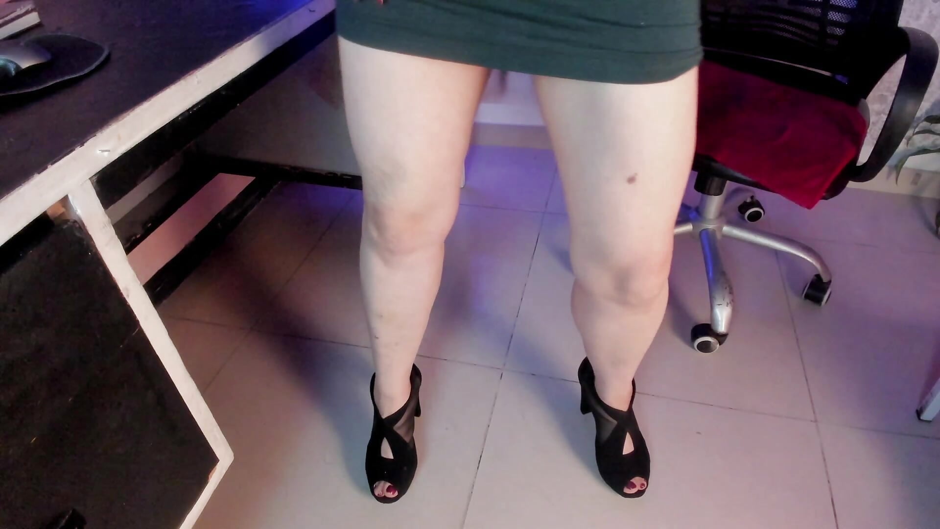 my legs need an intensive massage class from your hands❤️‍🔥😏 - milenahot__69 adlı kamera modelinin videosu