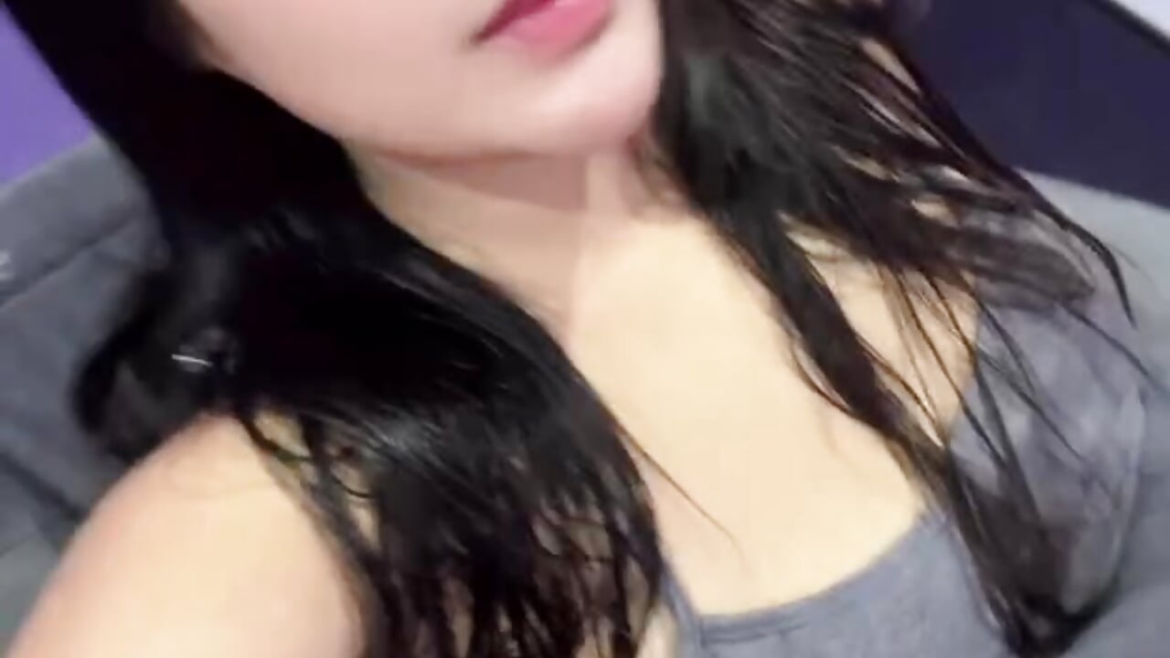 🫶🏻❤️ - video by womanforall69 cam model