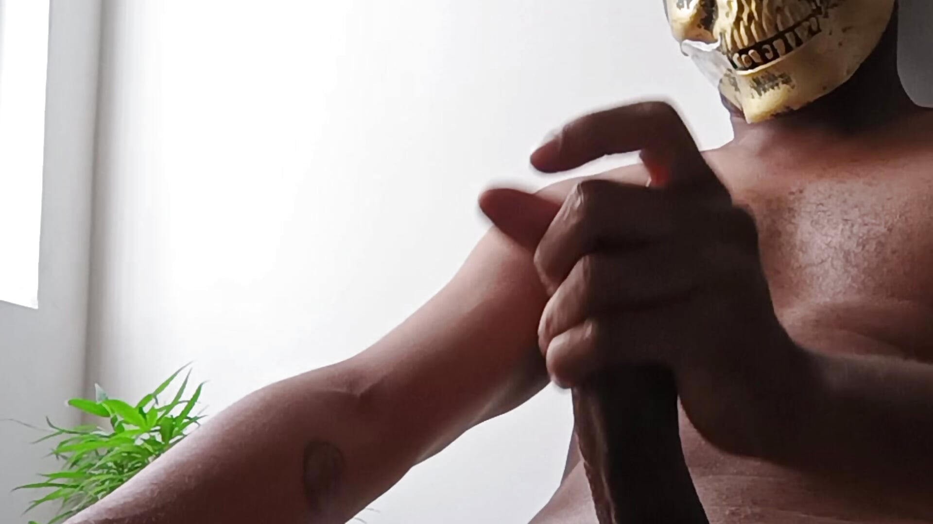 Calentando La verga hasta sacarle fuego  mientras pasa la mañana - video oleh model kamera BlakeAdam29