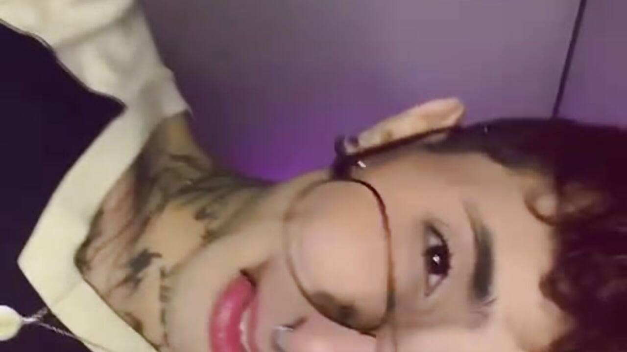 How sexy I look - video by pol_lu cam model