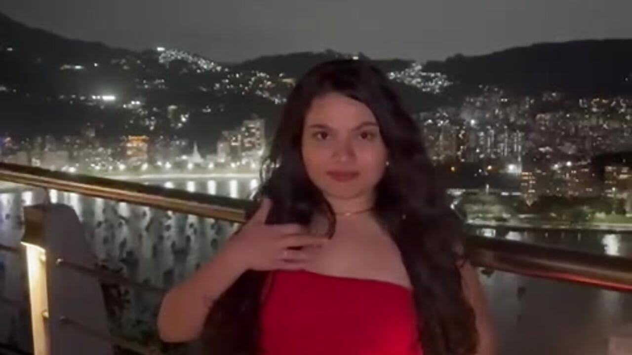 its me - video av Pearl_Todd cam model