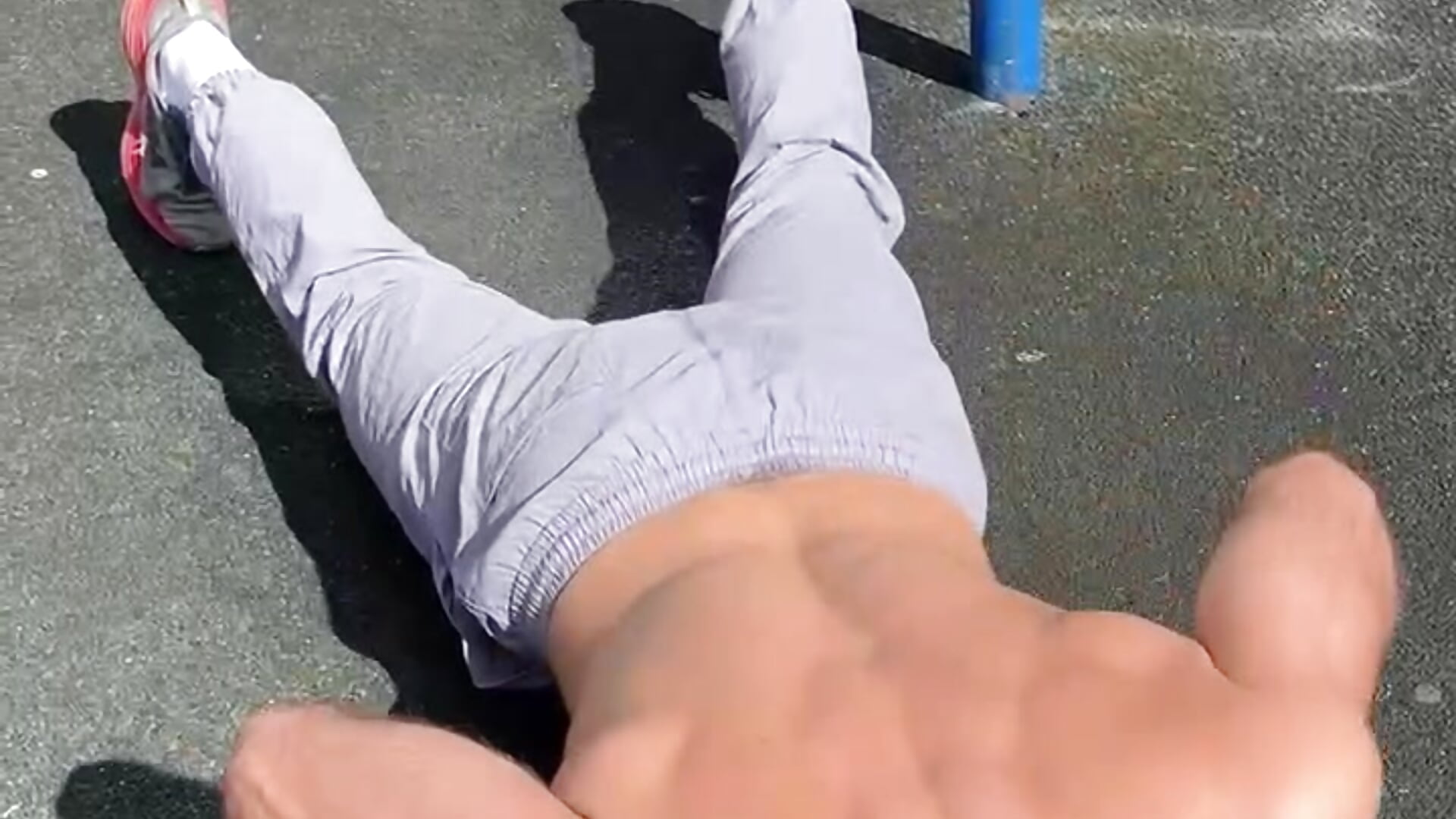 Look at me doing pushups - video by MiguelAfterDark cam model