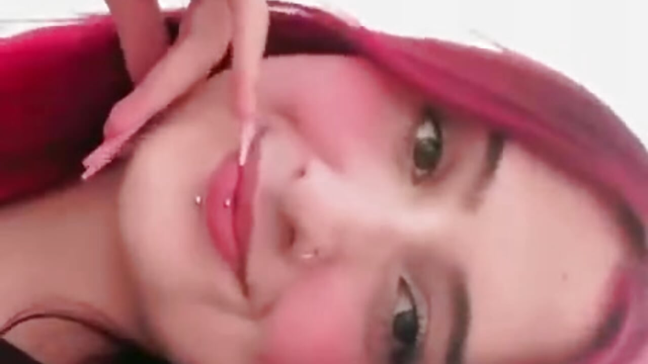 red hair ♥ - video by emma_hiltonn_ cam model