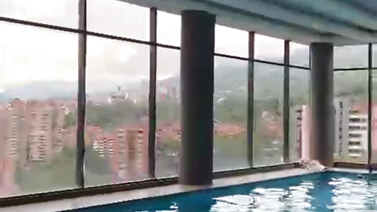 Pool - video jerocock77 kameramallilta