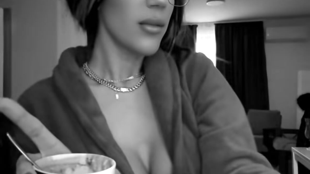 v24044gl0000d5152p7og65q05d0ogrg - vidéo du modèle de showcams Missolevelvet