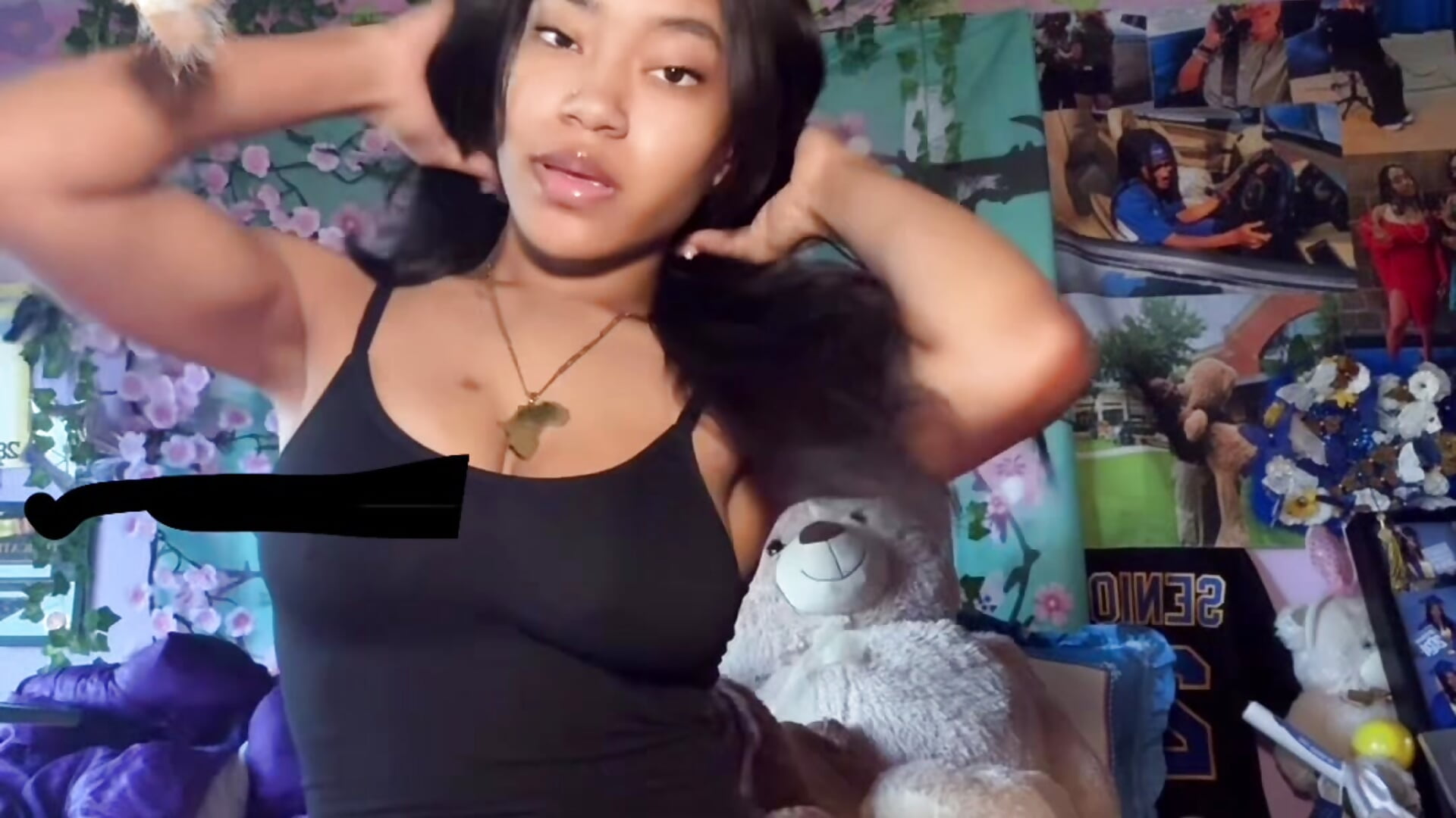 Open up to me😌🖤 - video by lifeoftt_19xx cam model