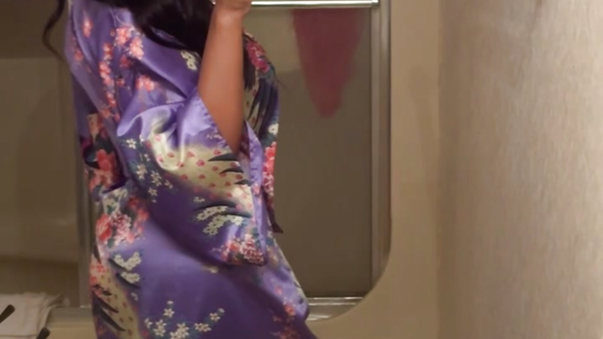 Purple mood💜 - 視頻由 lifeoftt_19xx 主播提供